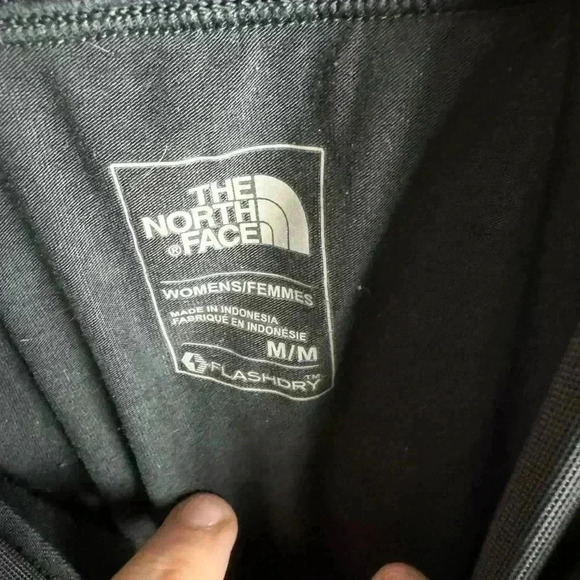 The North face flashdry tank size M - Picture 5 of 5